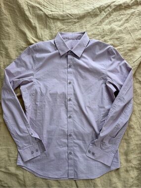 Lululemon New Venture Dress Shirt Lavender Stretch Performance Size Men Small